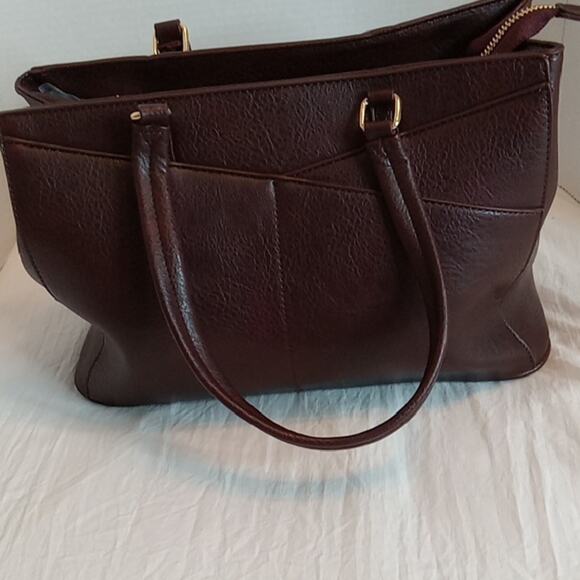 NWT Women's Faux Leather Brown Tote Purse . Versatile, Classy, - Picture 1 of 9